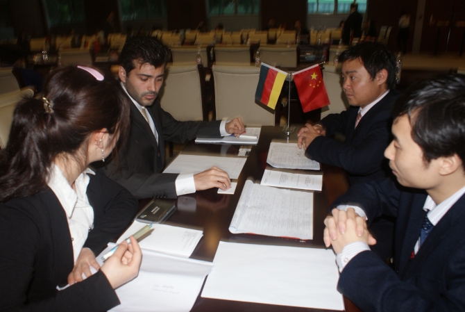 1687853836202550.jpg 11家德國(guó)企業(yè)來高新區(qū)相親—億度網(wǎng)絡(luò)與德國(guó)企業(yè)合作洽談3.jpg